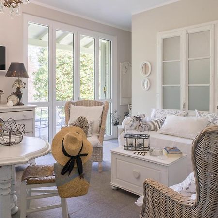 Bnbook Maison Charlotte Lago Maggiore Porto Valtravaglia Εξωτερικό φωτογραφία