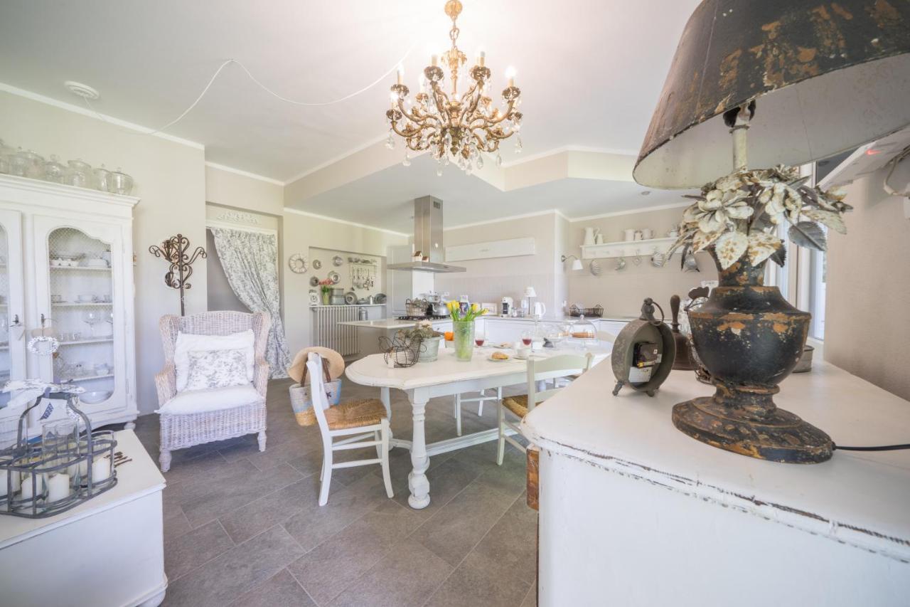Bnbook Maison Charlotte Lago Maggiore Porto Valtravaglia Εξωτερικό φωτογραφία