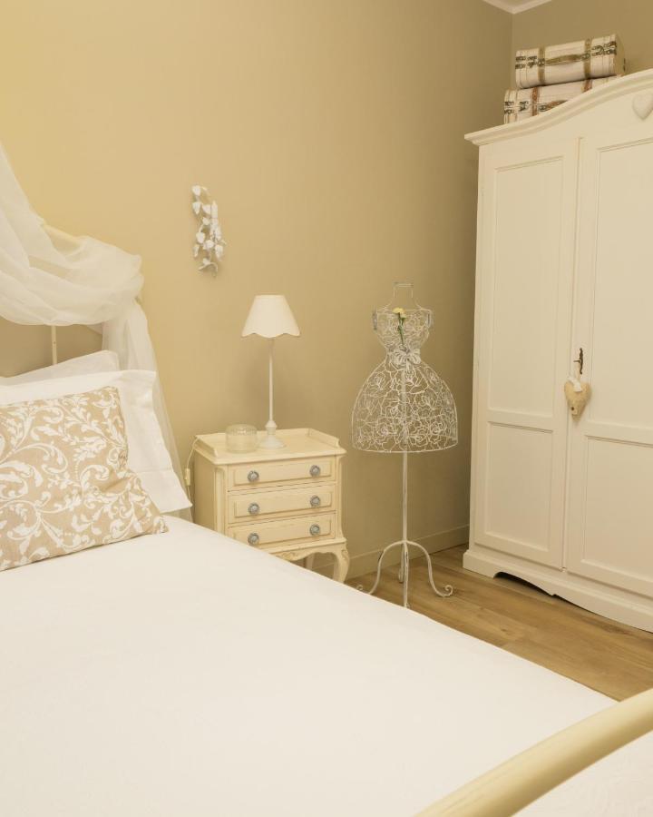 Bnbook Maison Charlotte Lago Maggiore Porto Valtravaglia Εξωτερικό φωτογραφία