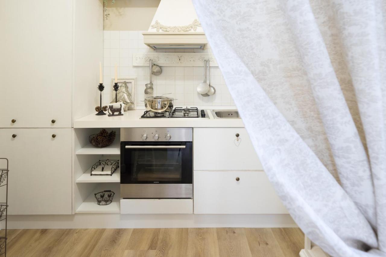Bnbook Maison Charlotte Lago Maggiore Porto Valtravaglia Εξωτερικό φωτογραφία